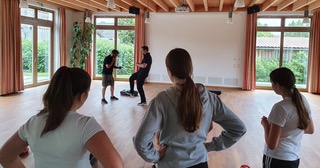 Frauen Selbstverteidigungskurs Oberdinger Kurier
